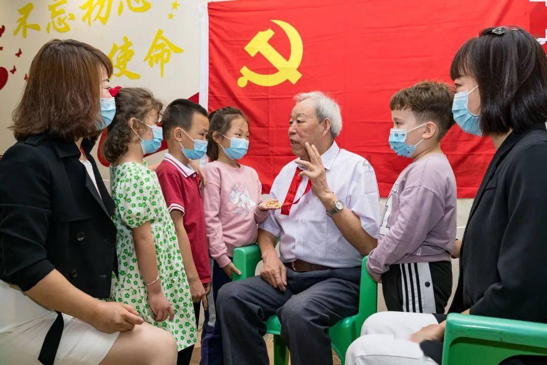 攀登高峰